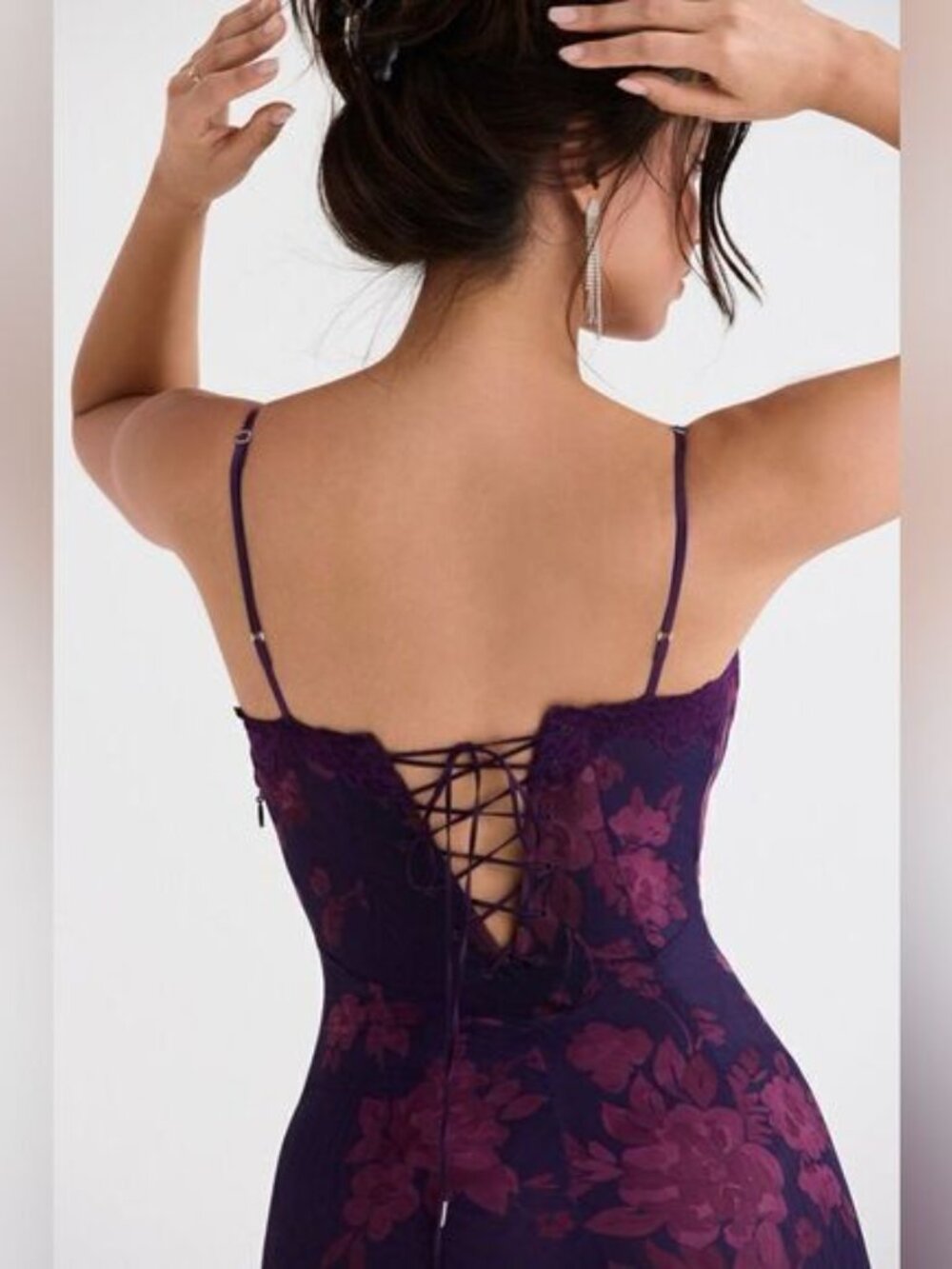 HOUSE OF CB AIZA GRAPE FLORAL PRINT MAXI DRESS - Picture 7 of 16